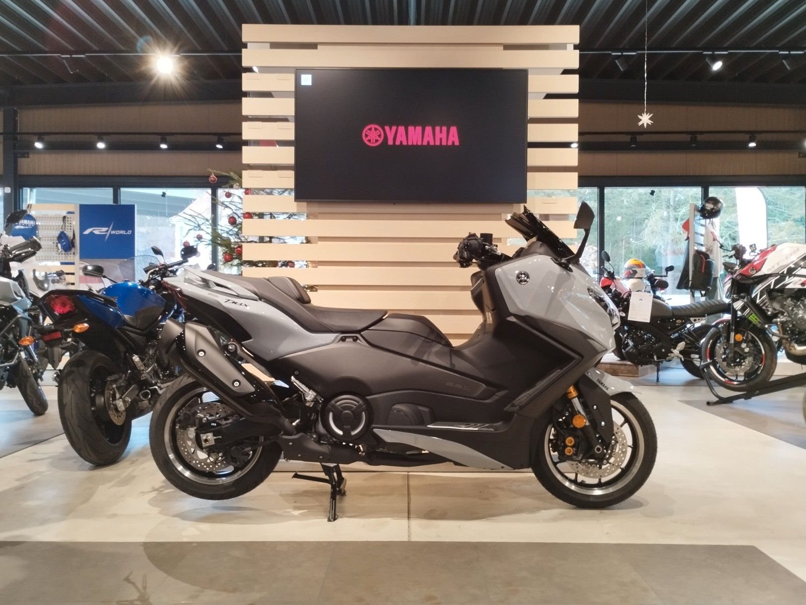 Yamaha TMAX 560 Tech Max 