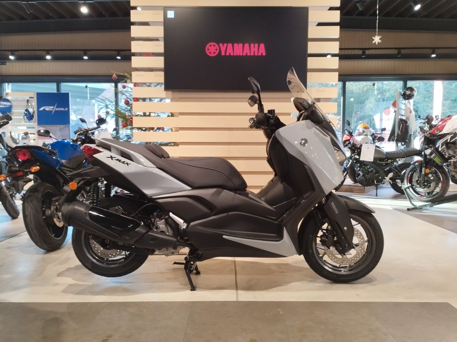Yamaha XMAX 300 Tech MAX+