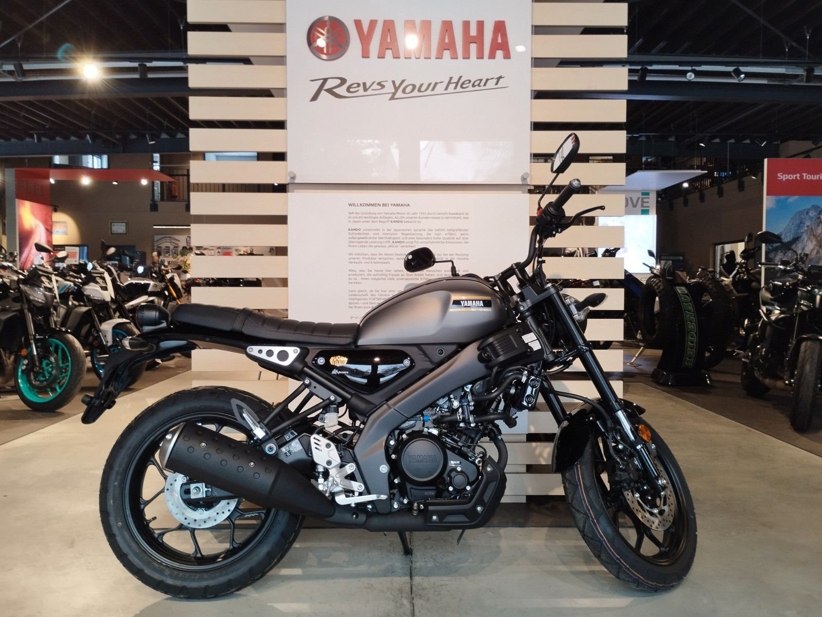 Yamaha XSR125 