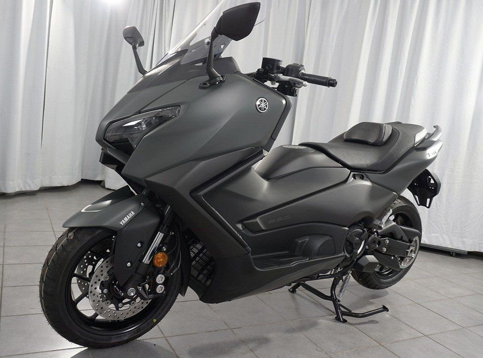 Yamaha TMAX 560