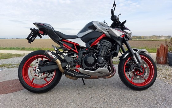 Gebrauchtmotorrad Kawasaki Z900 - Bild 1