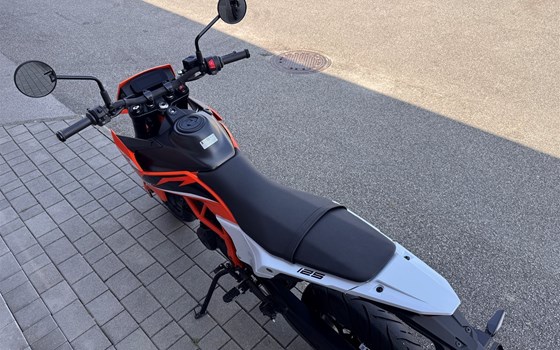 Neufahrzeug KTM 125 SMC R - Bild 4