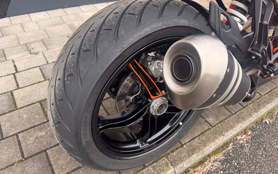 Gebrauchtmotorrad KTM 1290 Super Duke GT - Bild 9
