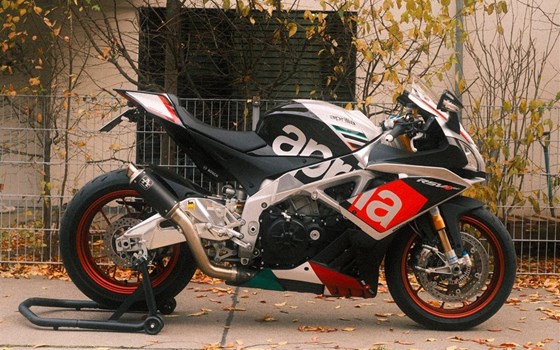 Gebrauchtmotorrad Aprilia RSV4 RF - Bild 3