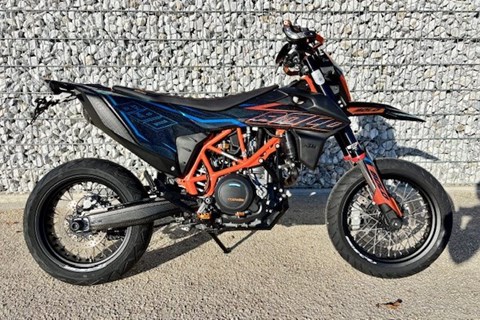 Einzylinder Supermotos für die Straße. A2 fähig!