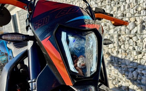 Gebrauchtmotorrad KTM 690 SMC R - Bild 18