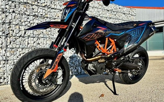 Gebrauchtmotorrad KTM 690 SMC R - Bild 3