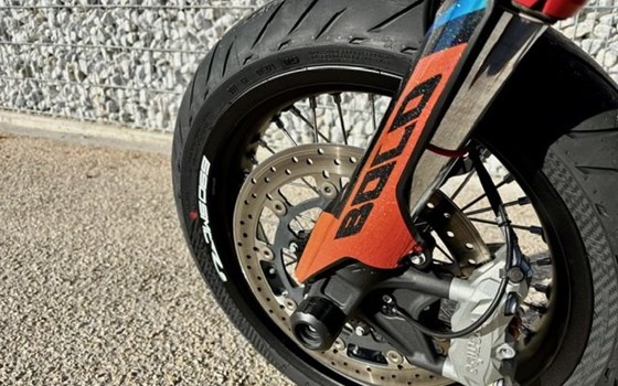 Gebrauchtmotorrad KTM 690 SMC R - Bild 6