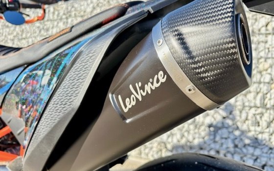 Gebrauchtmotorrad KTM 690 SMC R - Bild 9