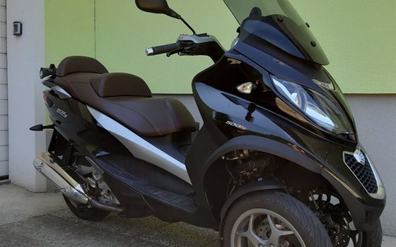 Gebrauchtmotorrad Piaggio MP3 500ie LT Business - Bild 2