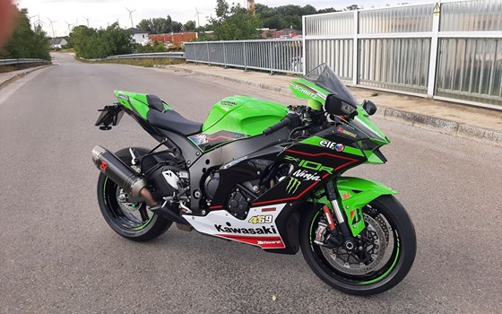 Gebrauchtmotorrad Kawasaki Ninja ZX-10R - Bild 2