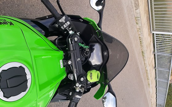Gebrauchtmotorrad Kawasaki Ninja ZX-10R - Bild 3