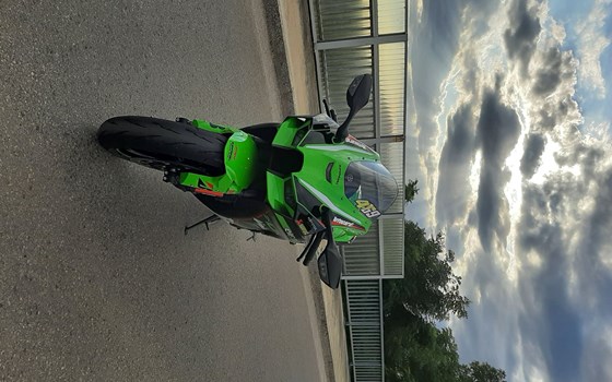 Gebrauchtmotorrad Kawasaki Ninja ZX-10R - Bild 5
