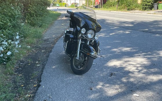 Gebrauchtmotorrad Harley-Davidson Electra Glide Ultra Classic FLHTCU - Bild 2