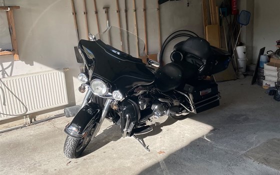 Gebrauchtmotorrad Harley-Davidson Electra Glide Ultra Classic FLHTCU - Bild 5