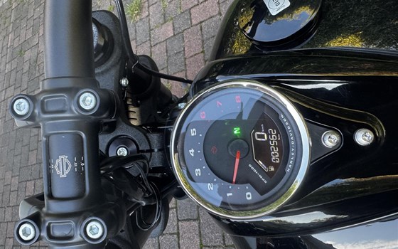 Gebrauchtmotorrad Harley-Davidson Dyna Fat Bob FXDF - Bild 4