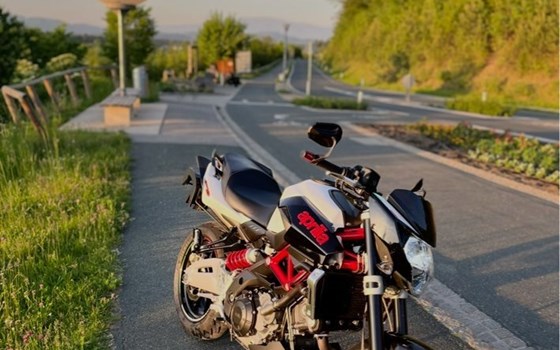 Gebrauchtmotorrad Aprilia Shiver 750 - Bild 11