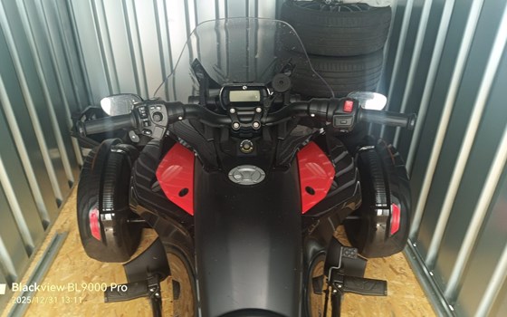 Gebrauchtmotorrad Can-Am Spyder F3 - Bild 3