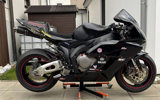 Gebrauchtmotorrad Honda CBR1000RR Fireblade - Bild 1