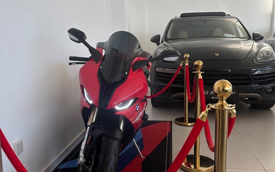 Gebrauchtmotorrad BMW S 1000 RR - Bild 2