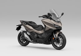 Neumotorrad Honda Forza 750