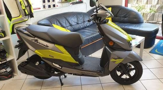 Neufahrzeug Suzuki Avenis 125 - Bild 2
