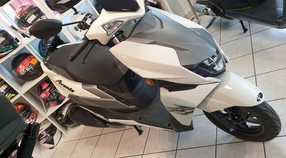 Neufahrzeug Suzuki Avenis 125 - Bild 5