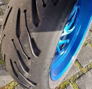 Gebrauchtmotorrad BMW K 1200 S - Bild 3