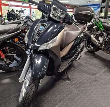 Gebrauchtmotorrad Piaggio Medley 125 - Bild 1