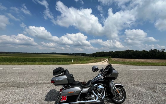 Gebrauchtmotorrad Harley-Davidson Road Glide Ultra - Bild 5