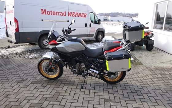 Neufahrzeug QJ Motor SRT 700 SX - Bild 1