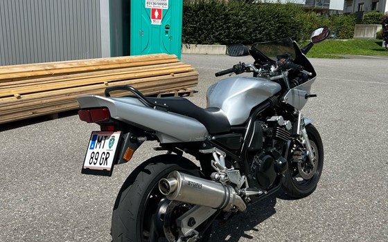 Gebrauchtmotorrad Yamaha FZS 600 Fazer - Bild 4