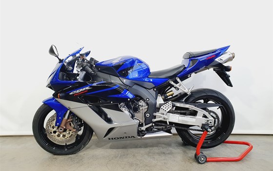Gebrauchtmotorrad Honda CBR1000RR Fireblade - Bild 5