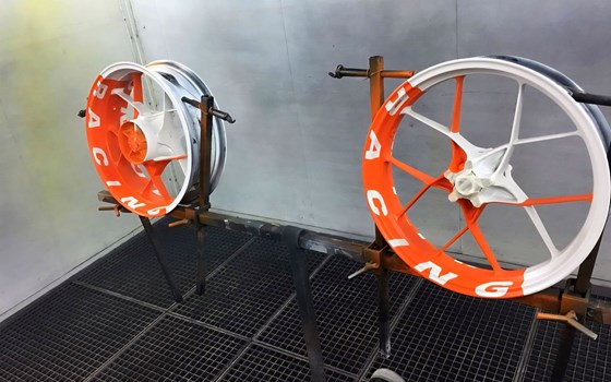 Gebrauchtmotorrad KTM 690 Duke R - Bild 18