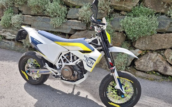 Gebrauchtmotorrad Husqvarna 701 Supermoto - Bild 1