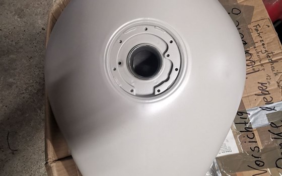 Gebrauchtmotorrad Kawasaki Zephyr 750 - Bild 2