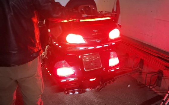 Gebrauchtmotorrad Honda GL 1800 Goldwing - Bild 9