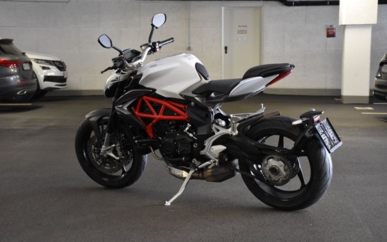 Gebrauchtmotorrad MV Agusta Brutale 800 - Bild 3