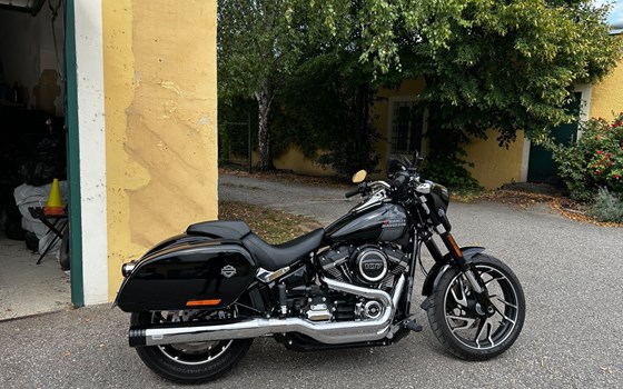 Gebrauchtmotorrad Harley-Davidson Softail Sport Glide FLSB - Bild 1