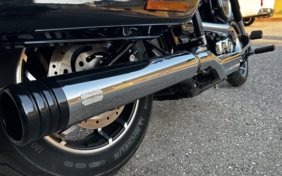 Gebrauchtmotorrad Harley-Davidson Softail Sport Glide FLSB - Bild 6