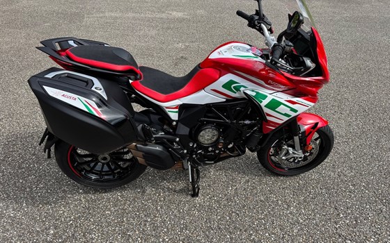 Gebrauchtmotorrad MV Agusta Turismo Veloce 800 - Bild 2