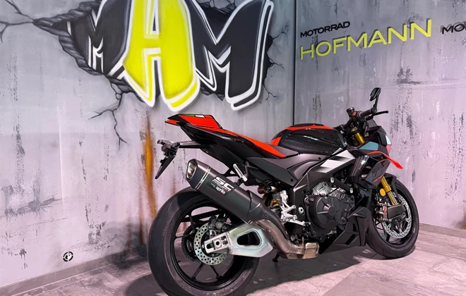 Aprilia Tuono V4 1100 Factory