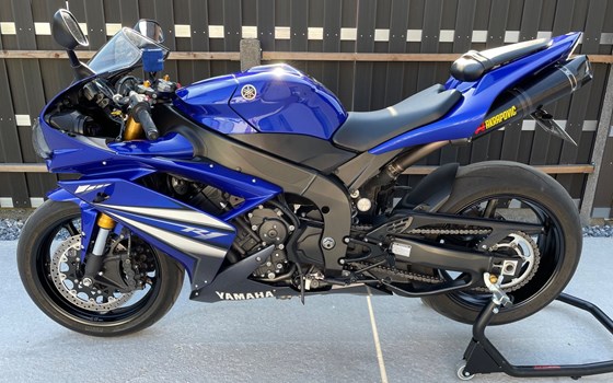 Gebrauchtmotorrad Yamaha YZF-R1SP - Bild 3