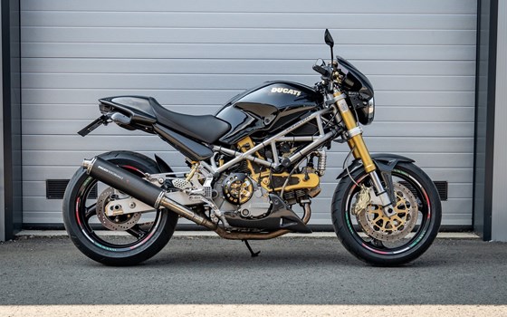 Gebrauchtmotorrad Ducati Monster 1000 S - Bild 29