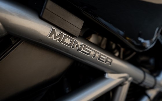 Gebrauchtmotorrad Ducati Monster 1000 S - Bild 7