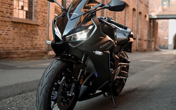 Gebrauchtmotorrad Honda CBR650R - Bild 1