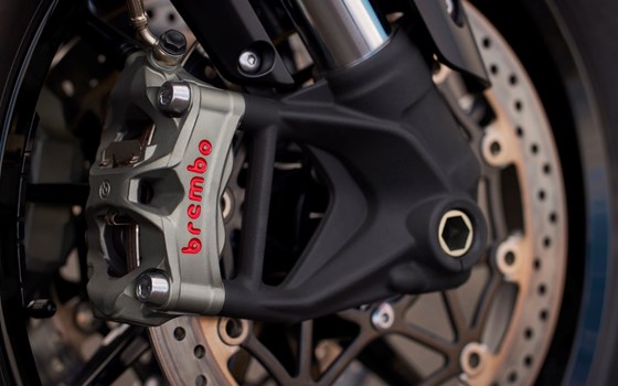 Neufahrzeug Triumph Rocket 3 Storm R - Bild 8