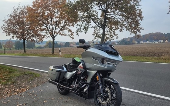 Gebrauchtmotorrad Harley-Davidson CVO Road Glide ST FLTRXSTSE - Bild 2