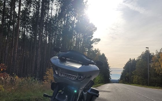 Gebrauchtmotorrad Harley-Davidson CVO Road Glide ST FLTRXSTSE - Bild 4