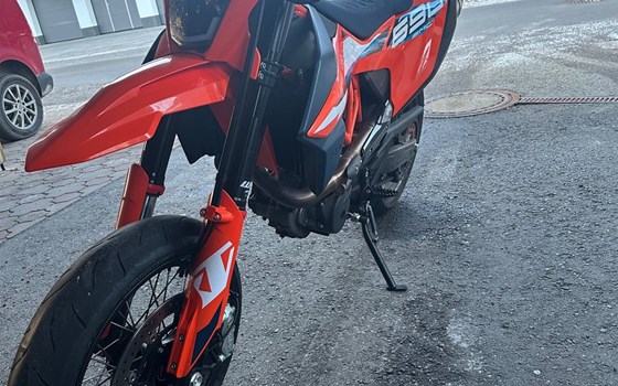 Gebrauchtmotorrad KTM 690 SMC R - Bild 7